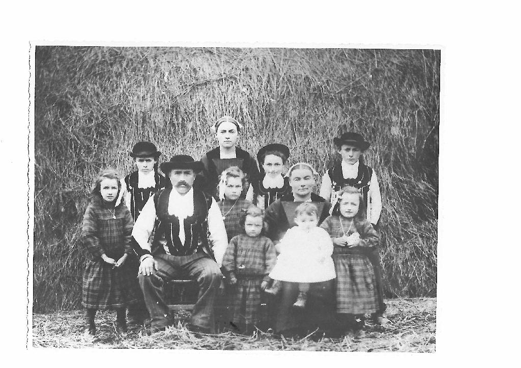 1910-famille-le-tuault-du-dilliec